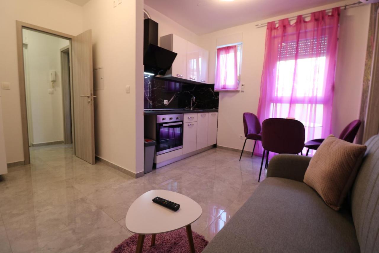 Klaudia Apartment Pula Exterior photo